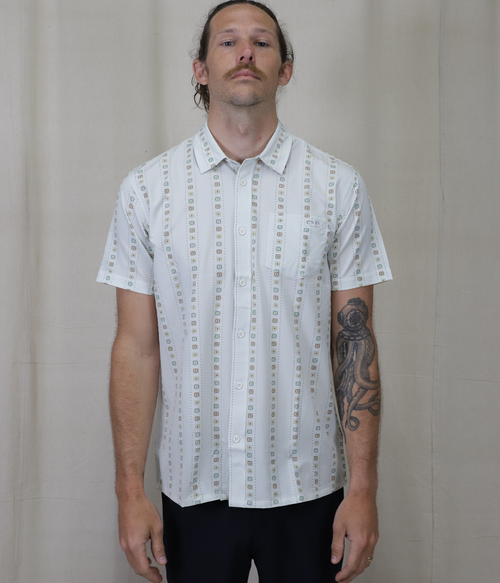 Coastline S/S Woven - Wave Riding Vehicles